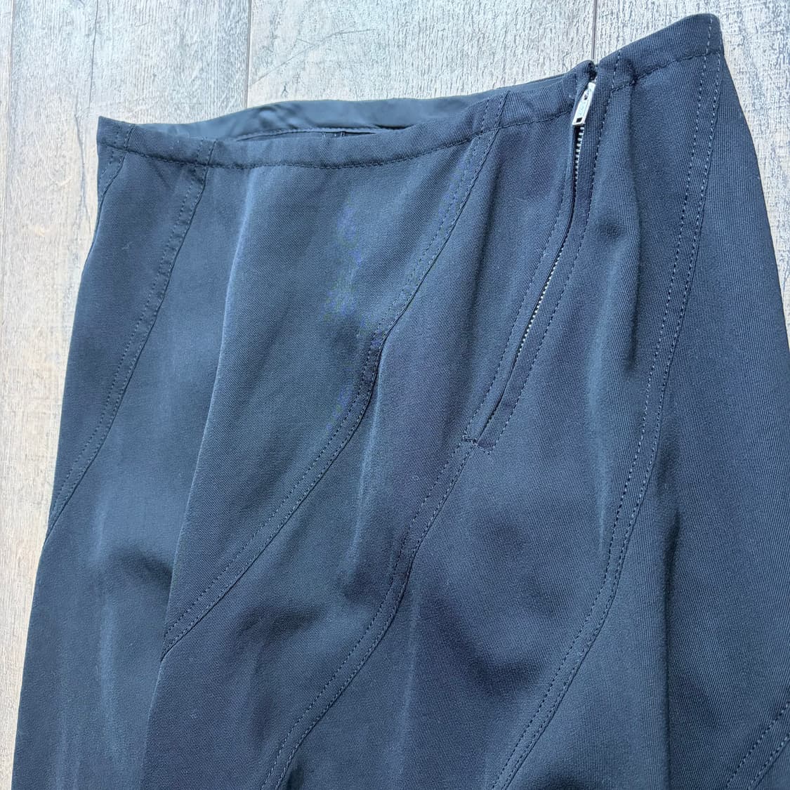 Diagonal Cuttingline Flare Skirt 상품이미지2