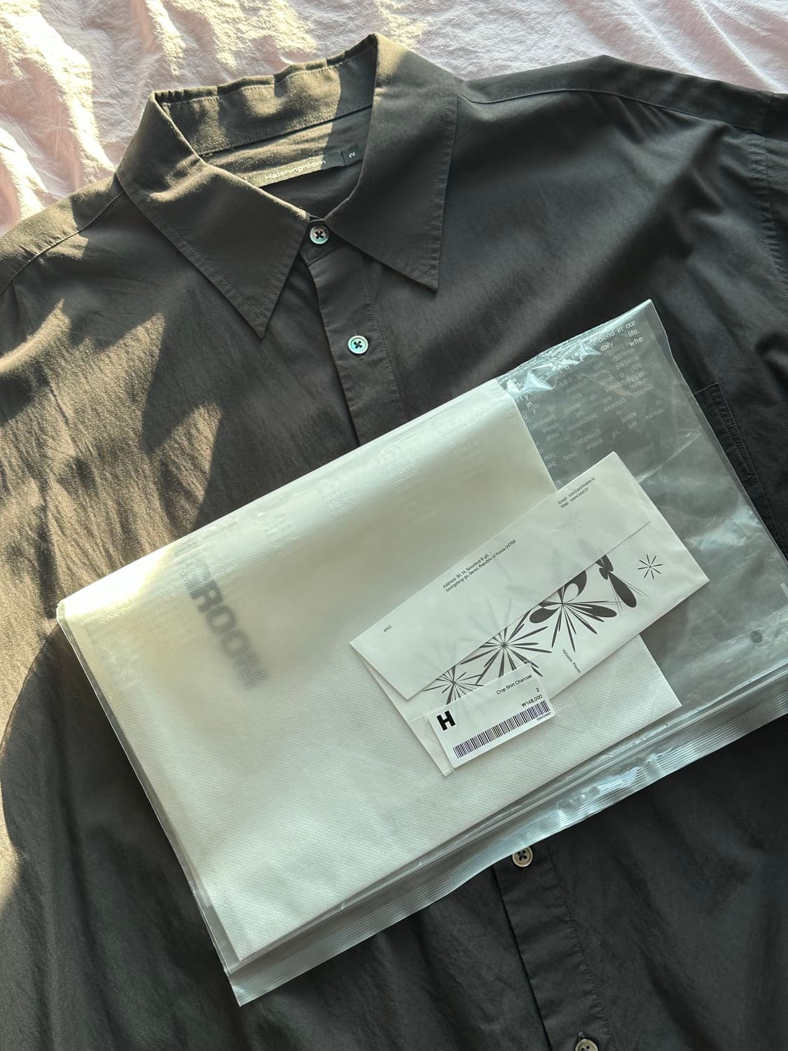 [2]해칭룸 크롭셔츠 차콜  상품이미지1