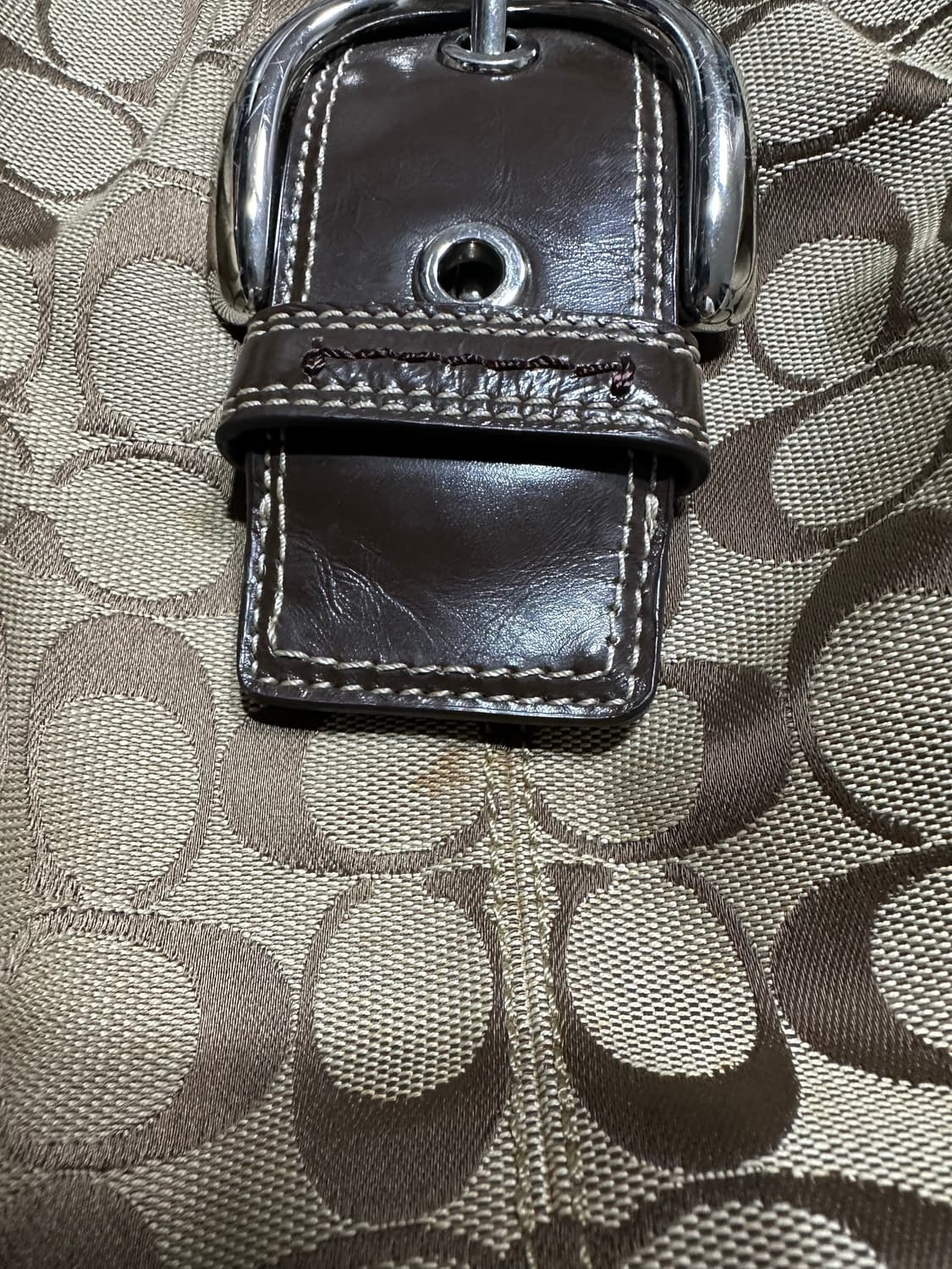 코치 시그니처 숄더백 상품이미지3