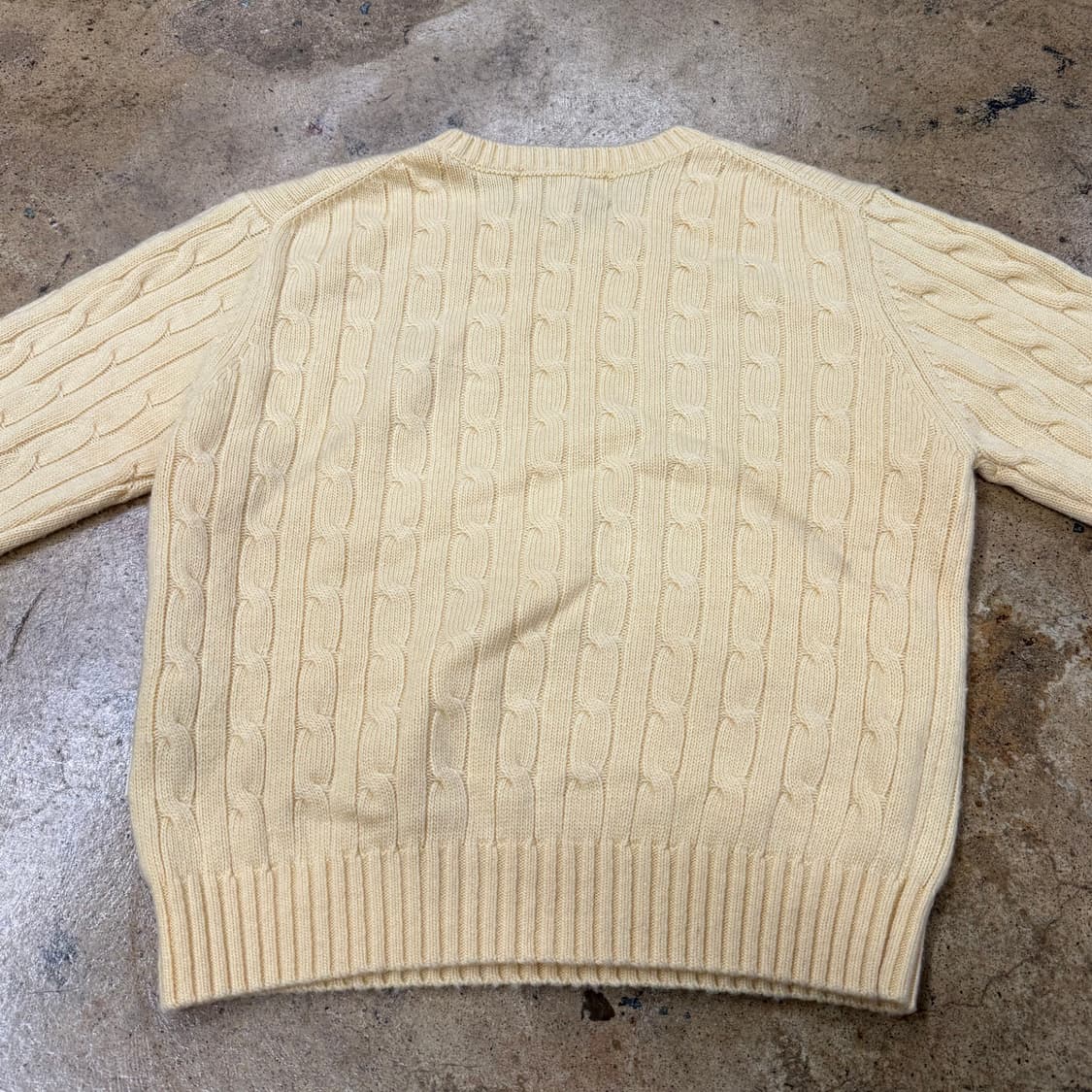 후아유 파스텔 옐로우 꽈배기 니트 상품이미지4