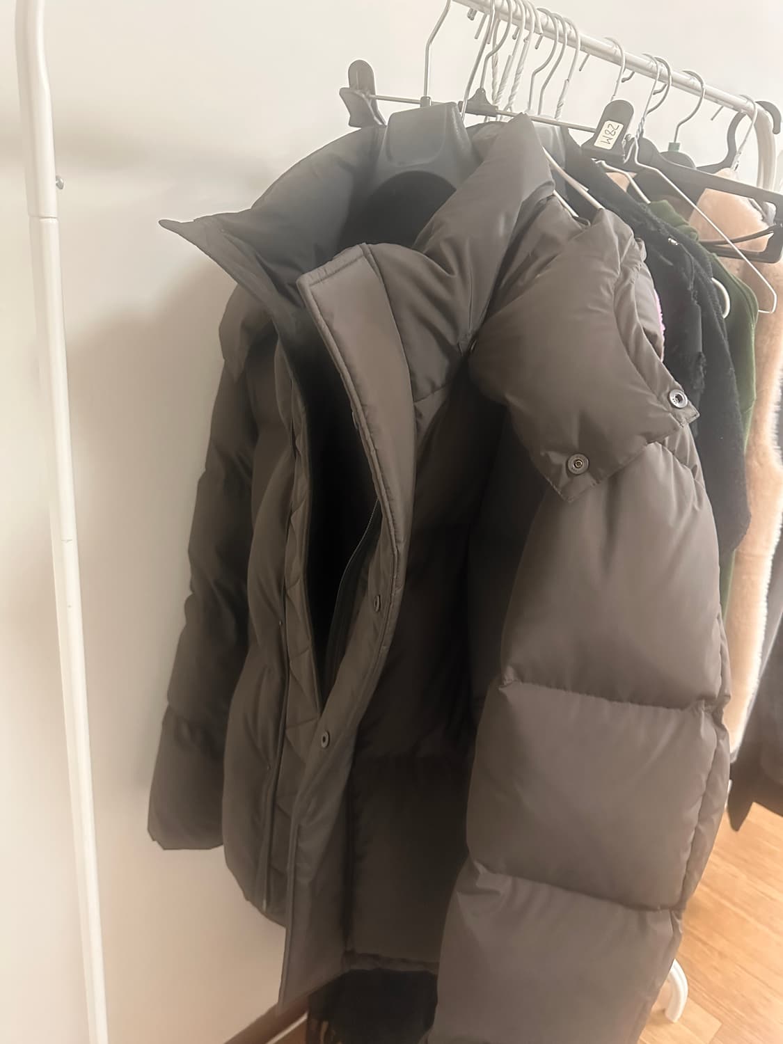 벨리에 크로스라인 24fw 패딩 3사이즈 상품이미지3