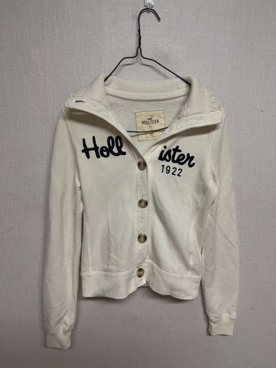 홀리스터 슬림핏 크롭 가디건 xs 상품이미지1