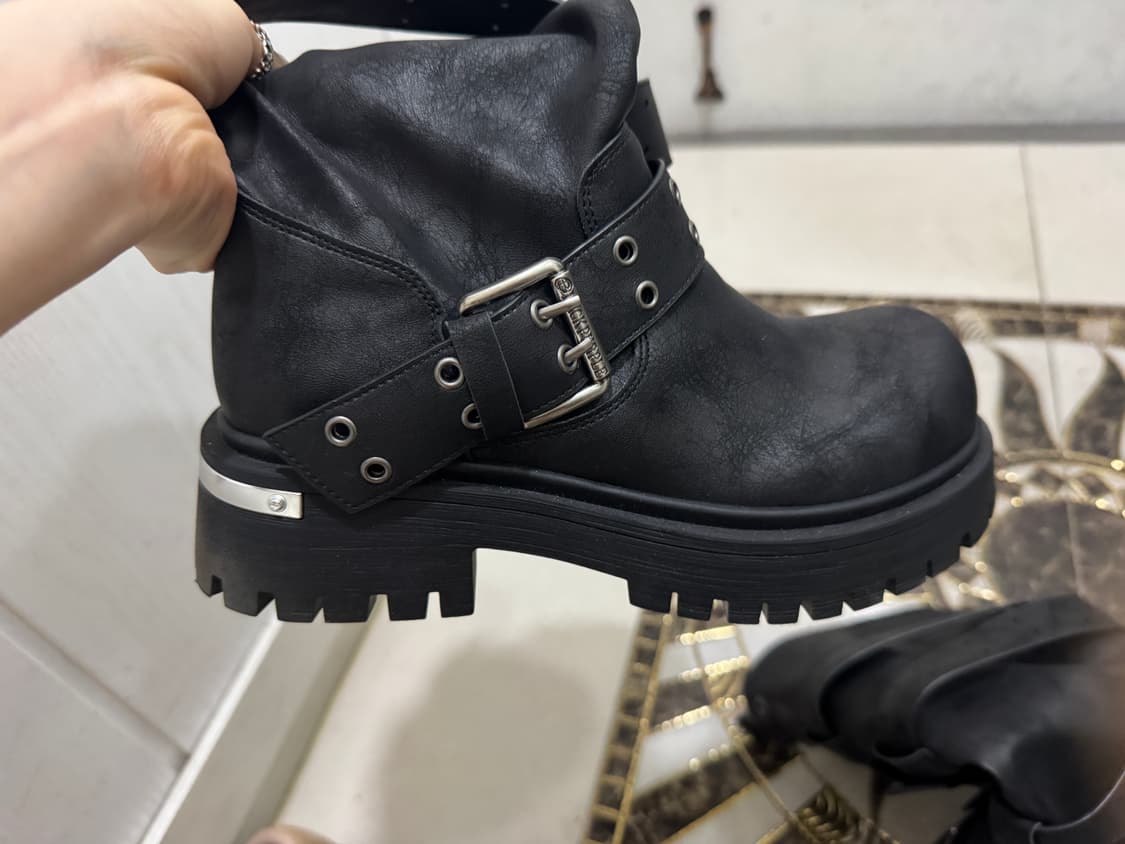 Rusk Strap Slouched Boots_Black 상품이미지2