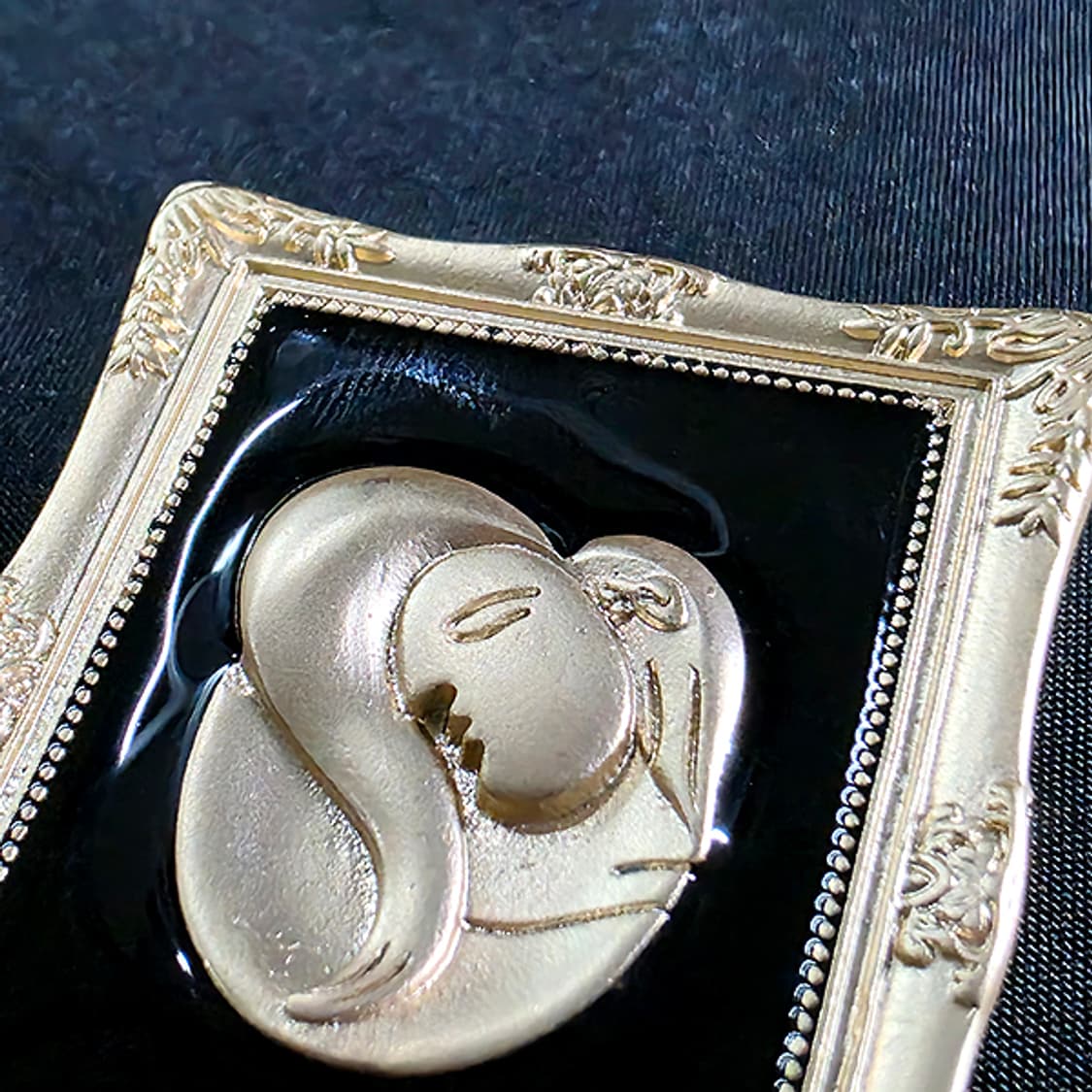 𝒫𝑜𝓇𝓉𝓇𝒶𝒾𝓉  브로치 상품이미지3