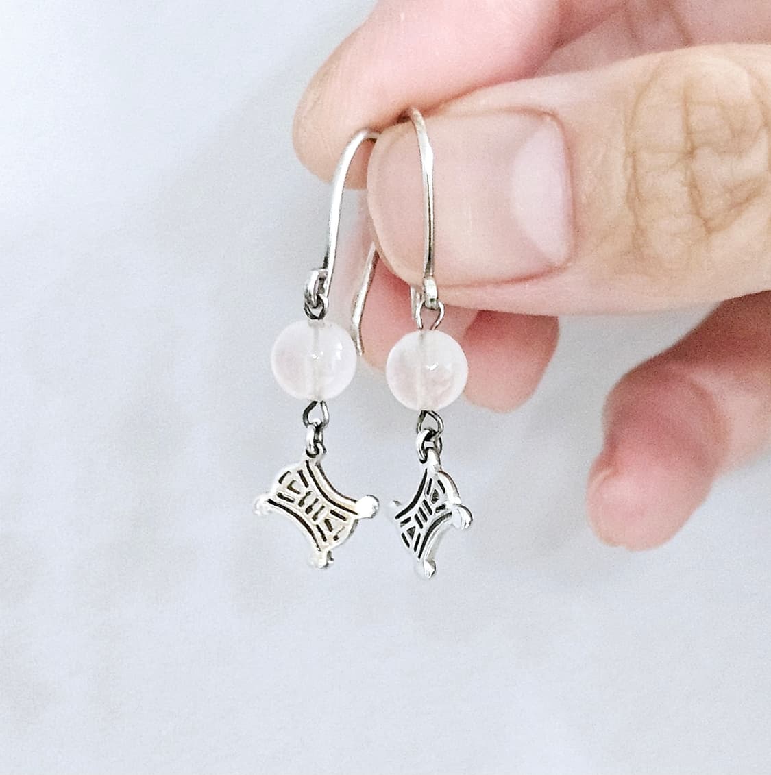 셀린느 빈티지 로즈쿼츠 드롭 이어링 (925 실버) [정품] 상품이미지4