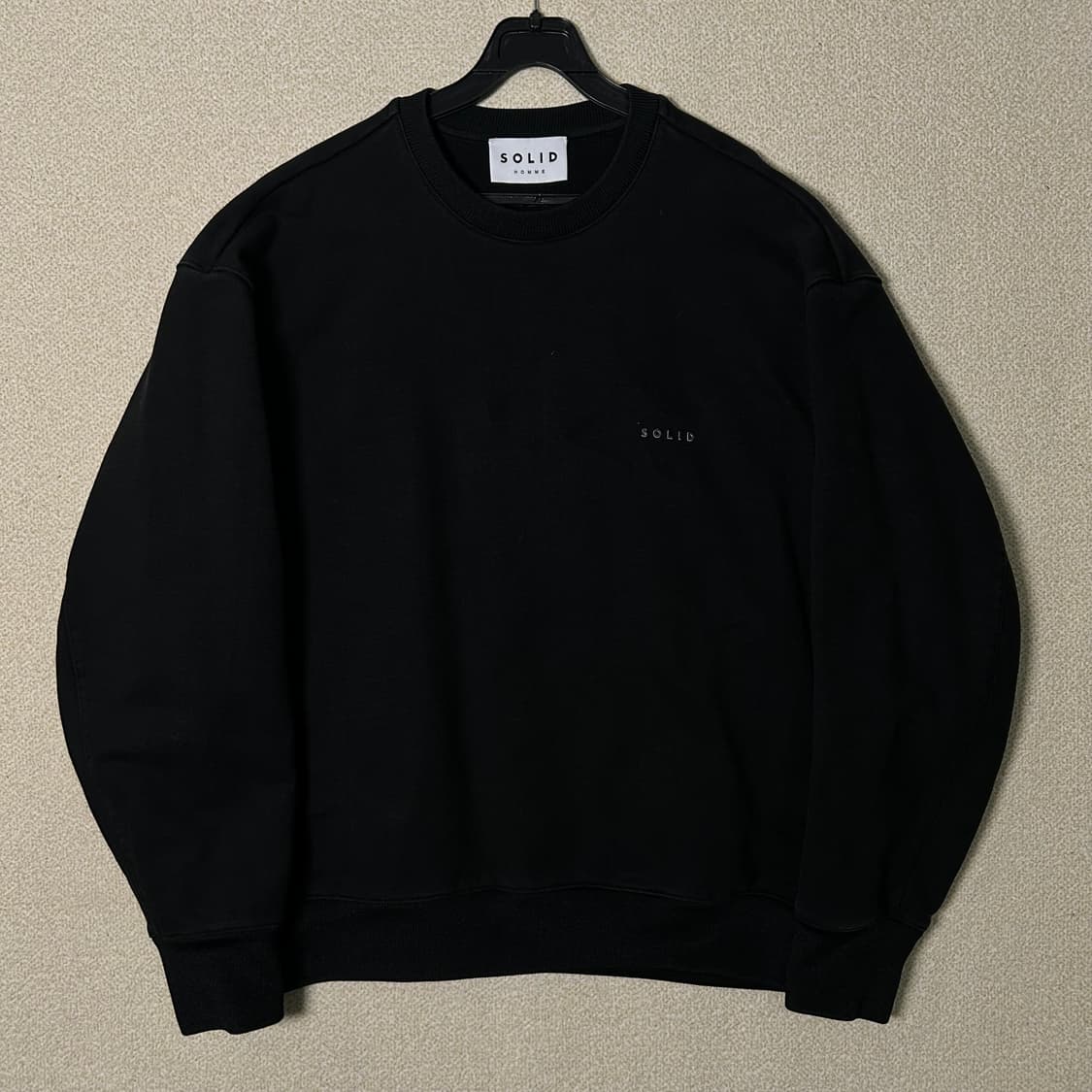 (46) 솔리드옴므 백프린트 라운드 맨투맨 상품이미지3