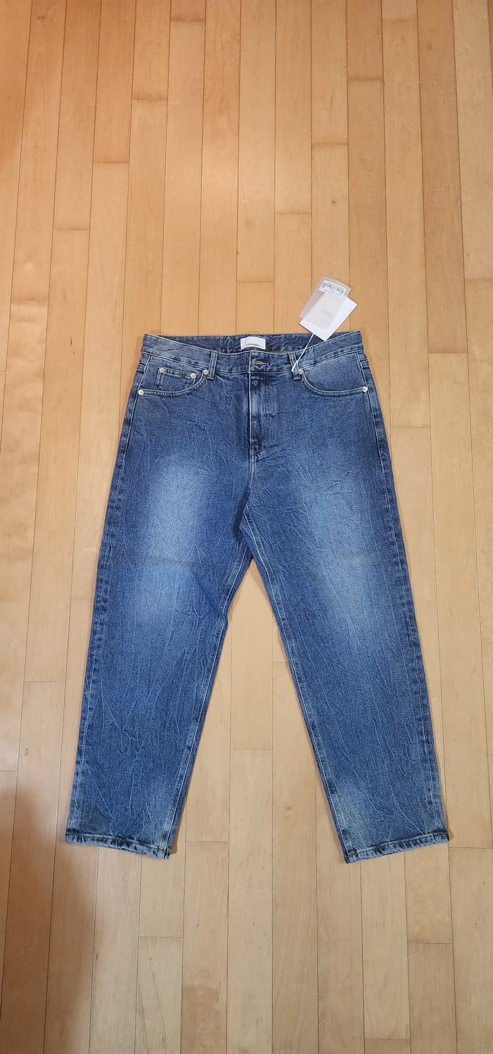 (새상품)아모프레 진청 테이퍼드 데님팬츠 34 상품이미지1