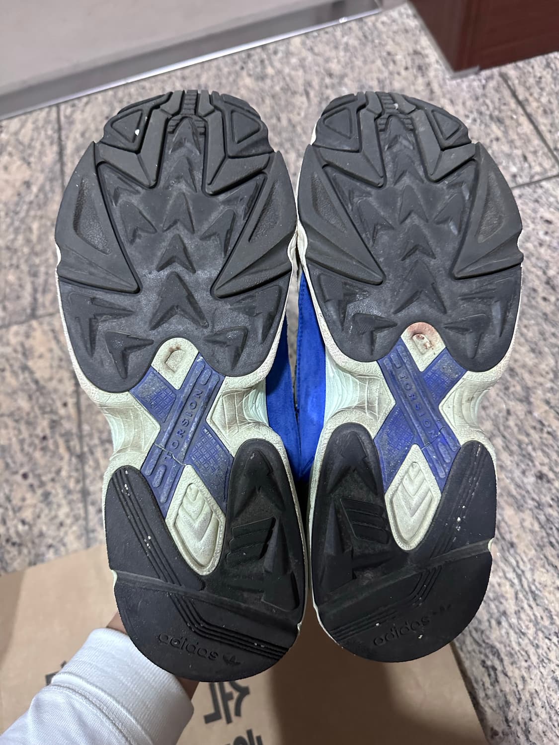 아디다스 오즈위고 280 상품이미지5