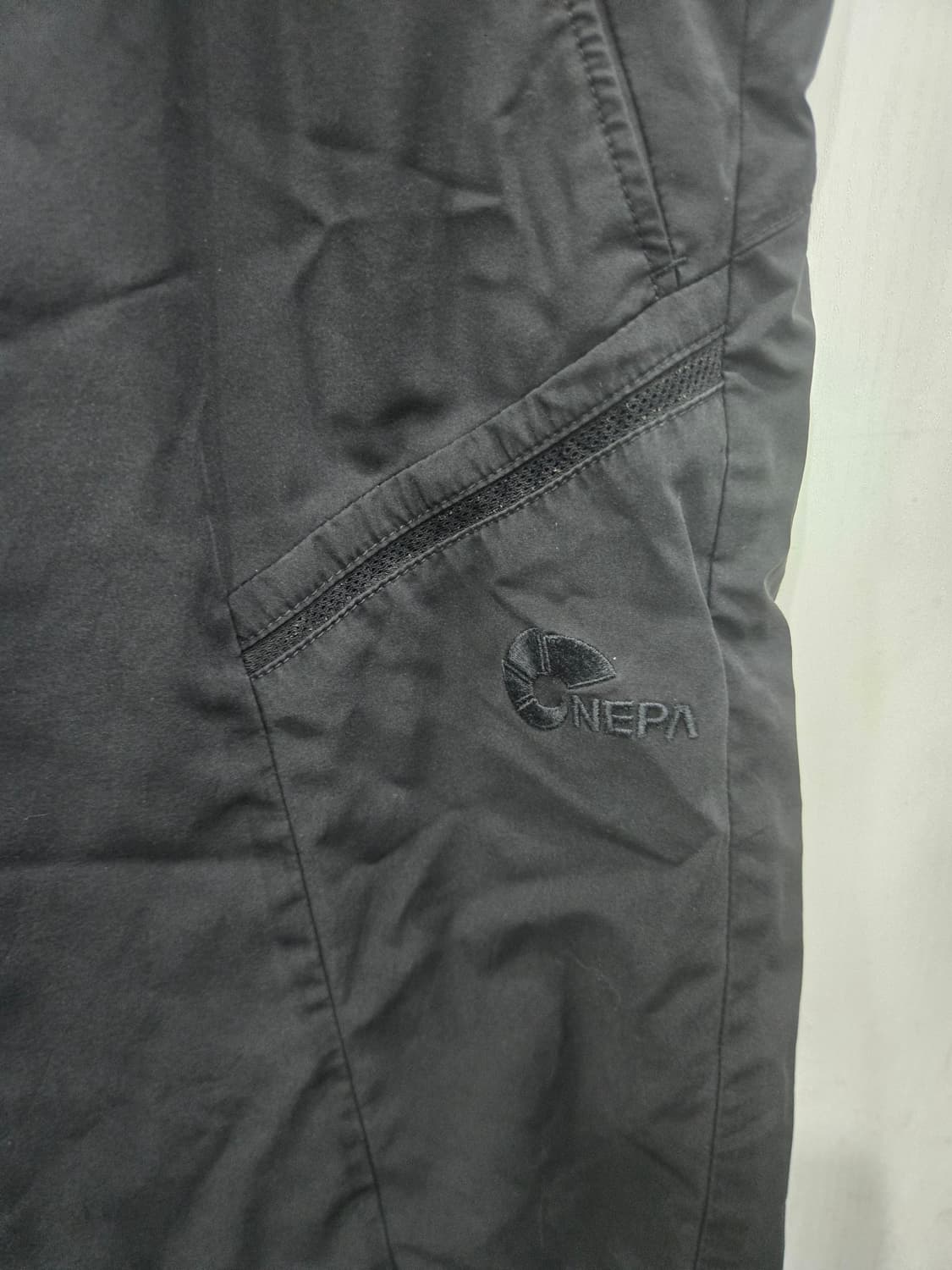 호칭82,US M 사이즈)) NEPA 네파 반바지! 올블랙 색상!~ 상품이미지2