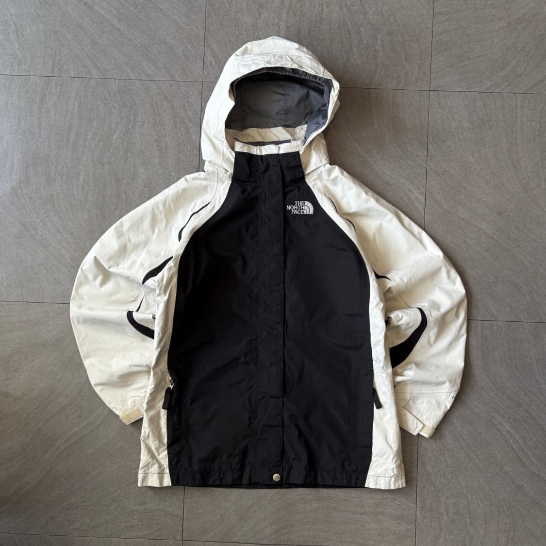 노스페이스 정품 화이트 하이벤트 바람막이 자켓 상품이미지1
