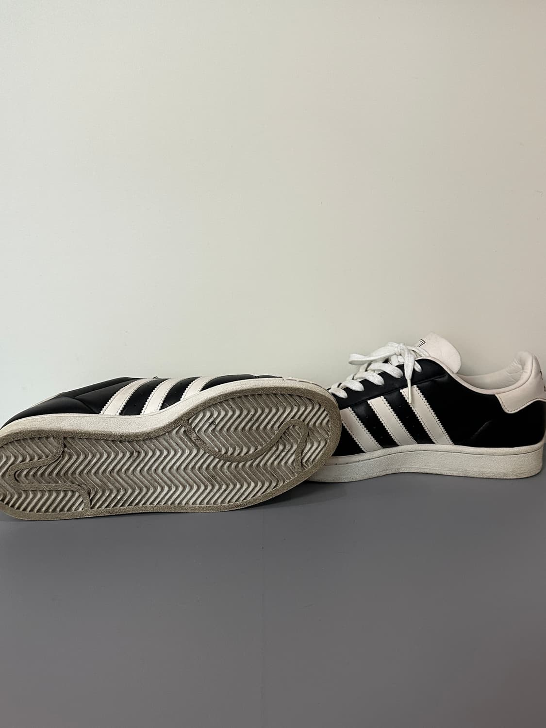 아디다스 슈퍼스타82 검흰 운동화 상품이미지6