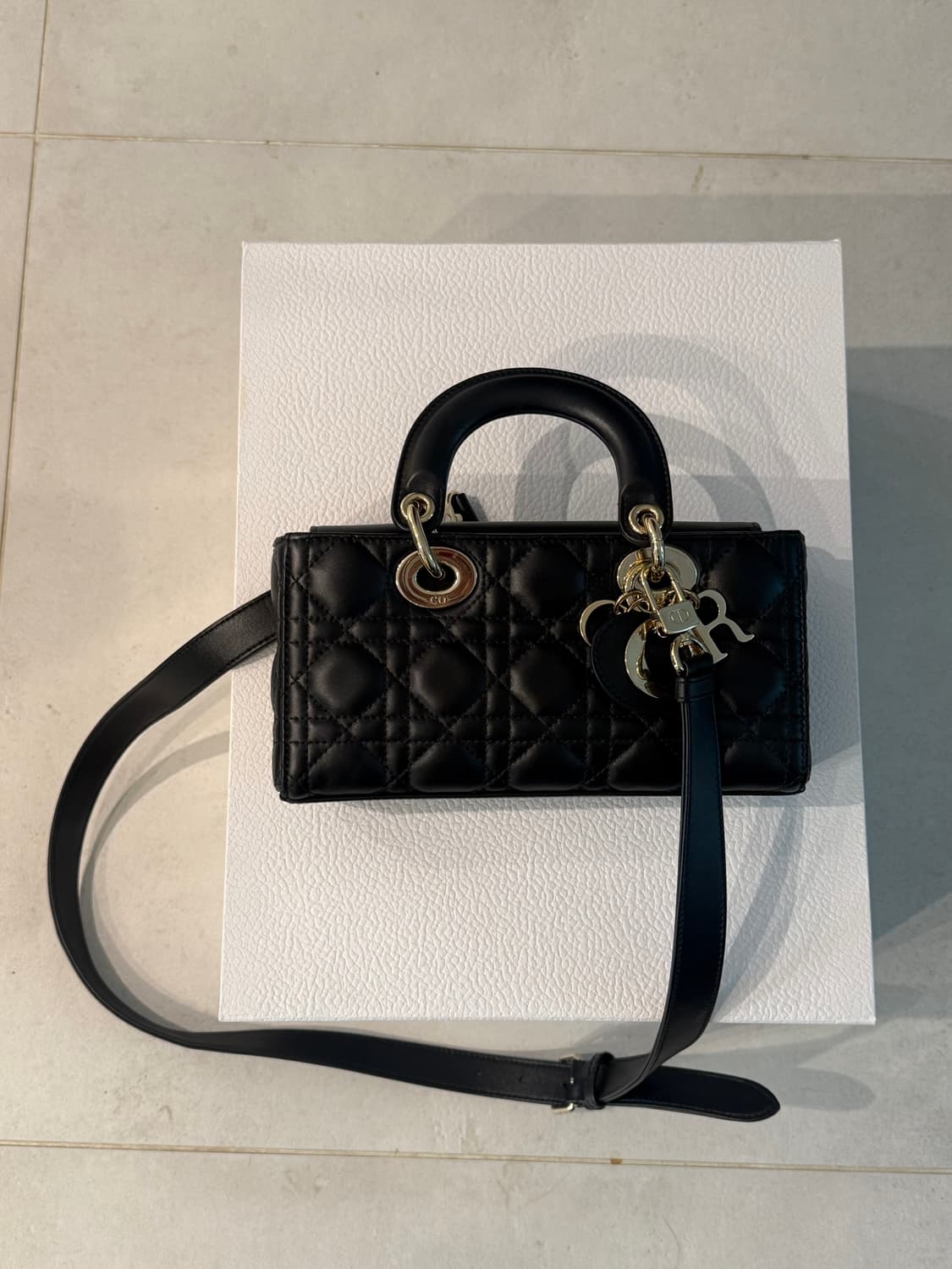 디올 디조이 스몰 블랙 상품이미지1