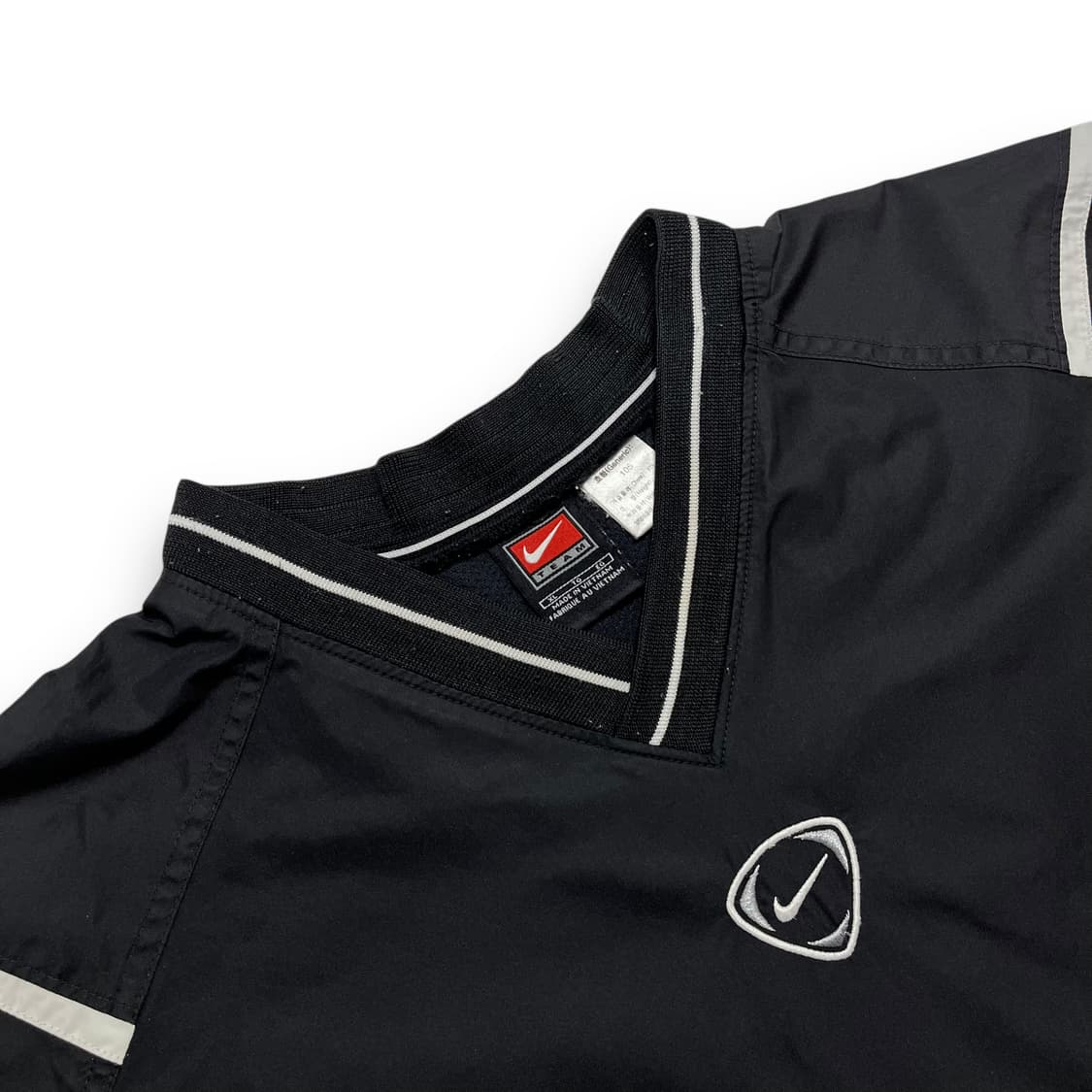 나이키 00s 스우시 로고 올드스쿨 다크 브이넥 웜업 상품이미지2