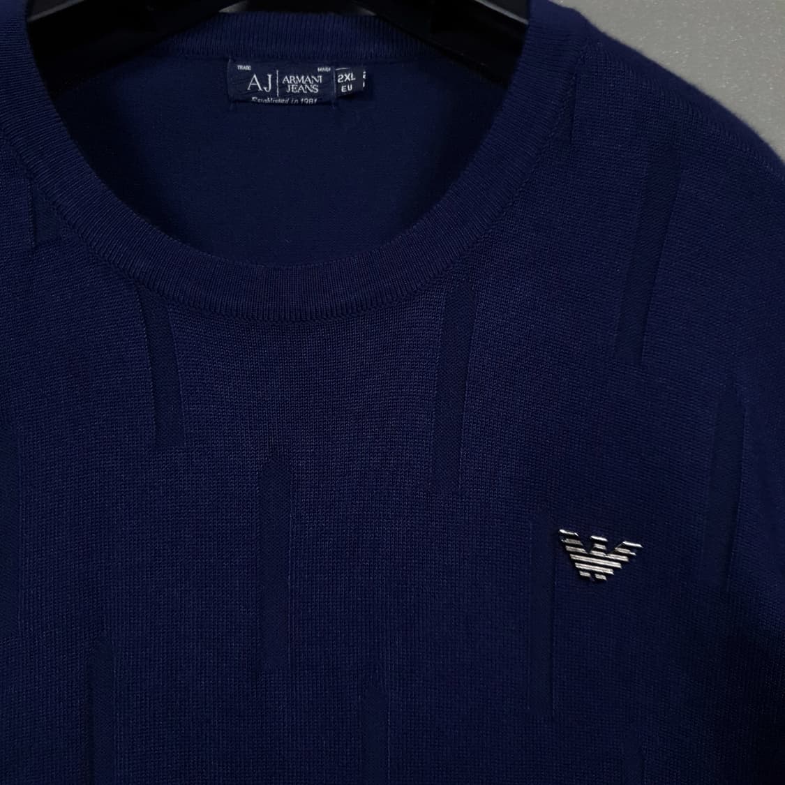2XL) 아르마니 진스 이글 로고 입체 패턴 반팔 니트 티셔츠 네이비 상품이미지3