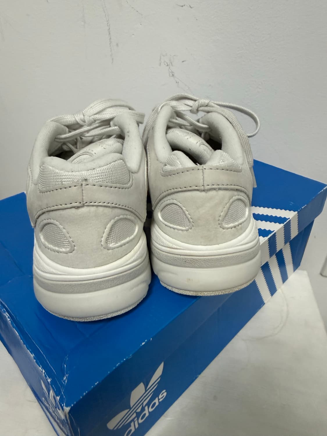 아디다스 영원(Yung-1) 런닝화 (235) 상품이미지4