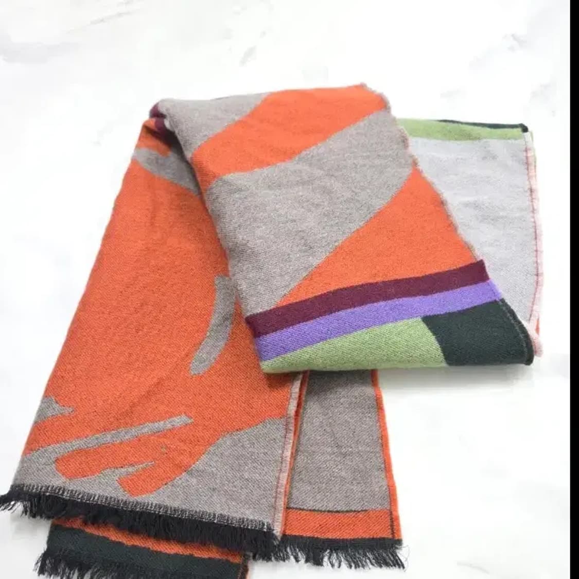 비비안 웨스트우드 머플러 상품이미지1