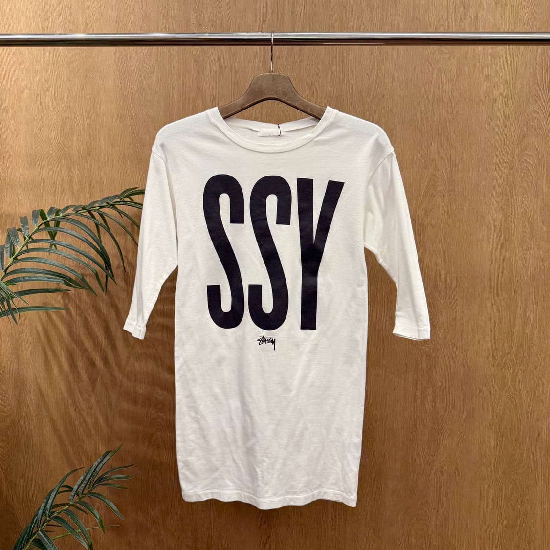 스투시 7부 티셔츠 전후면 레터링 빅로고 프린팅 디테일 화이트 상품이미지1