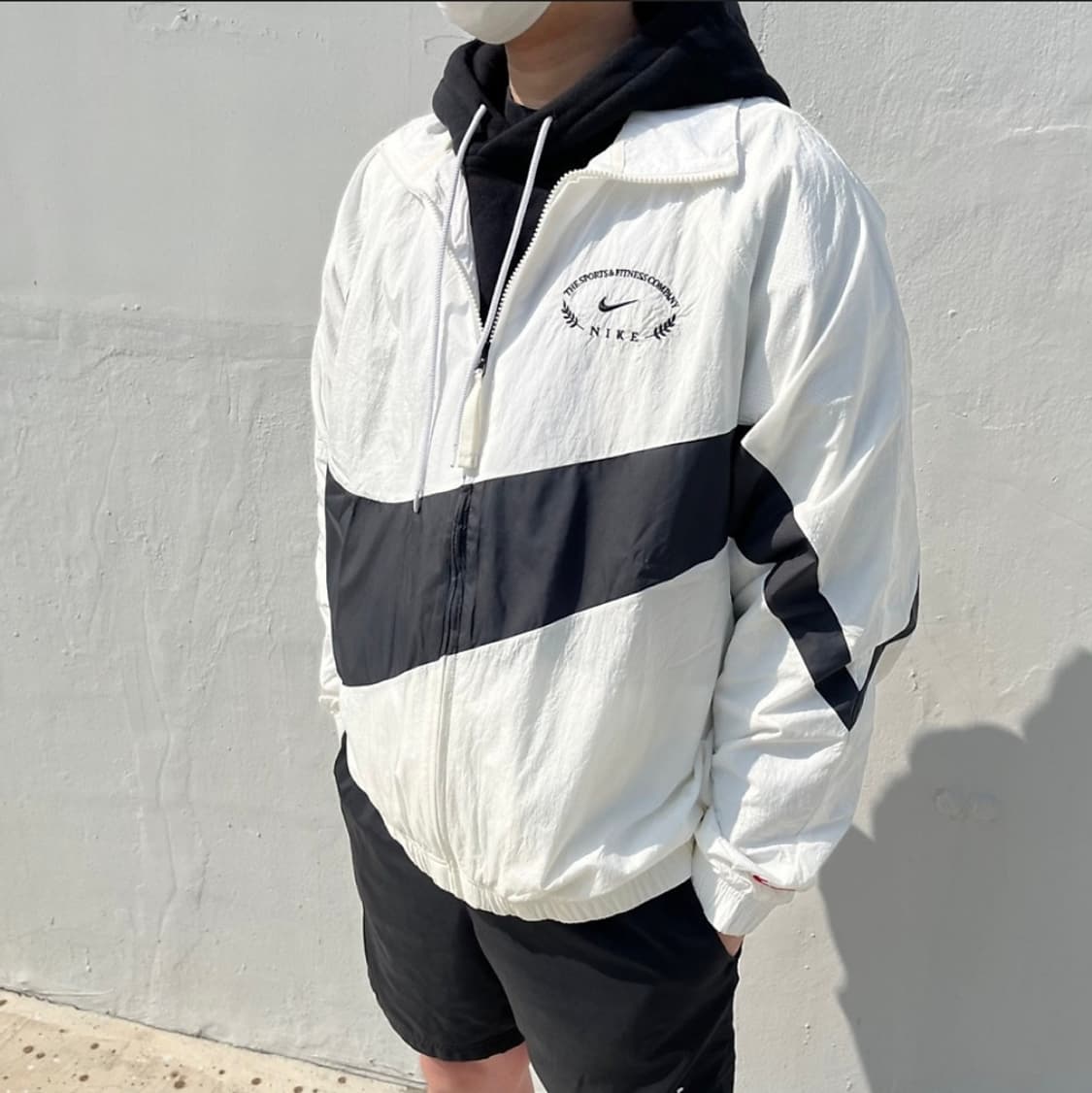 새상품_(XL)나이키 스우시 우븐 자켓 화이트/블랙(DV0531-133) 상품이미지4