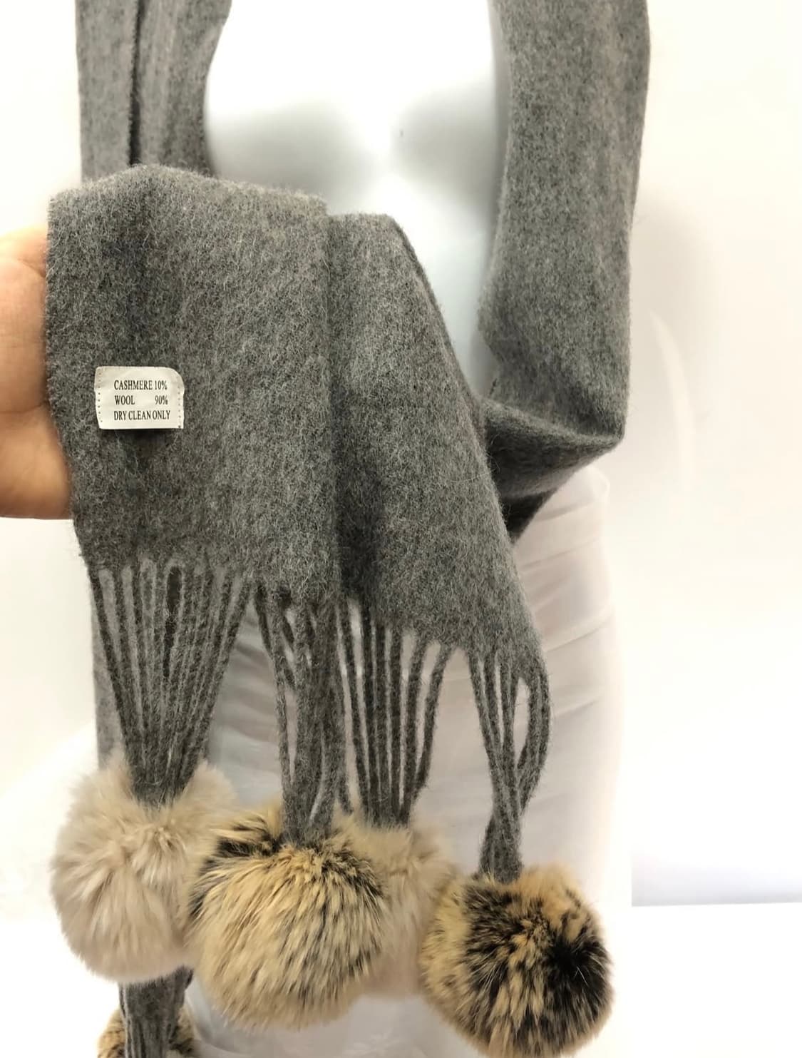 gray pom-pom wool muffler 상품이미지4