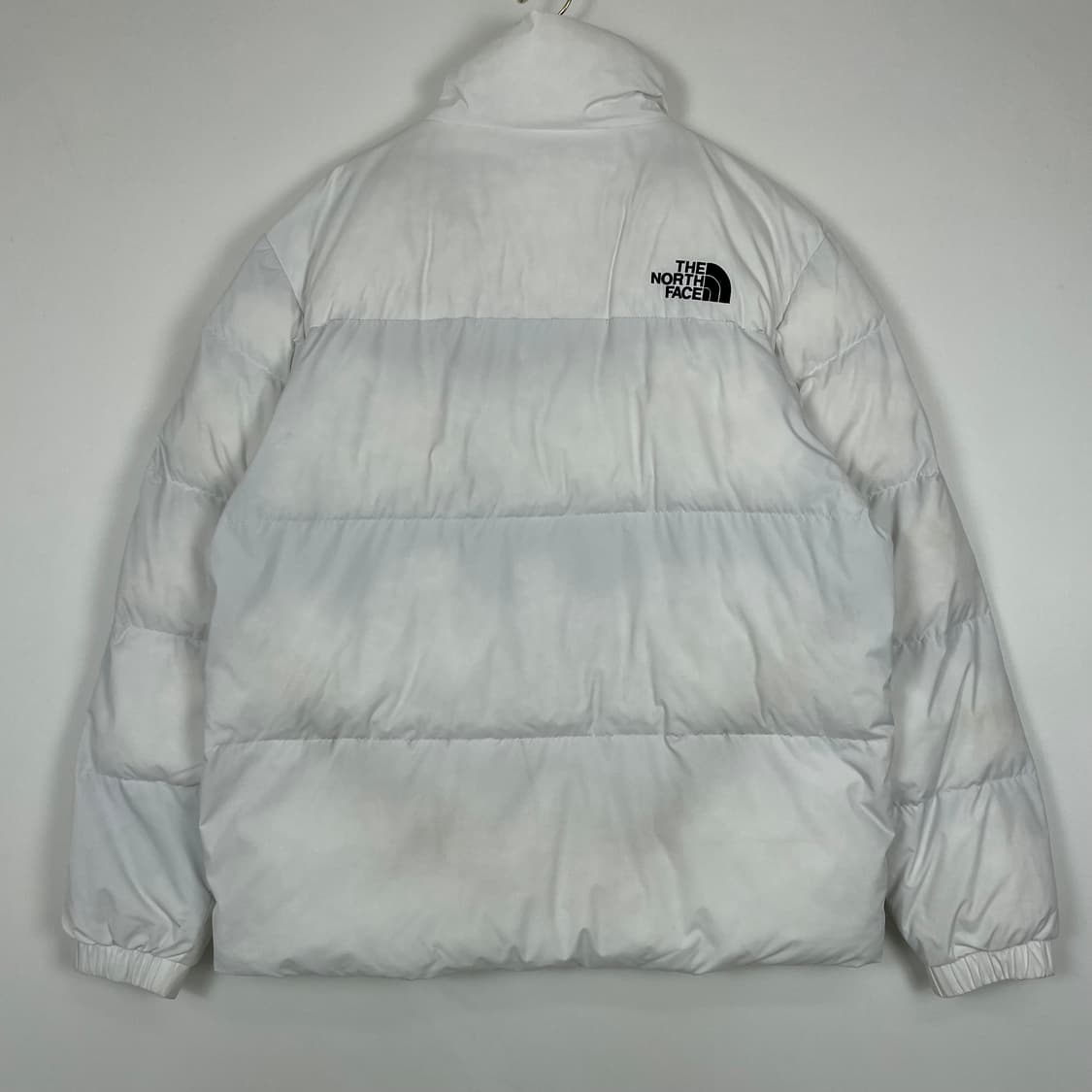노스페이스 화이트 패딩 상품이미지5
