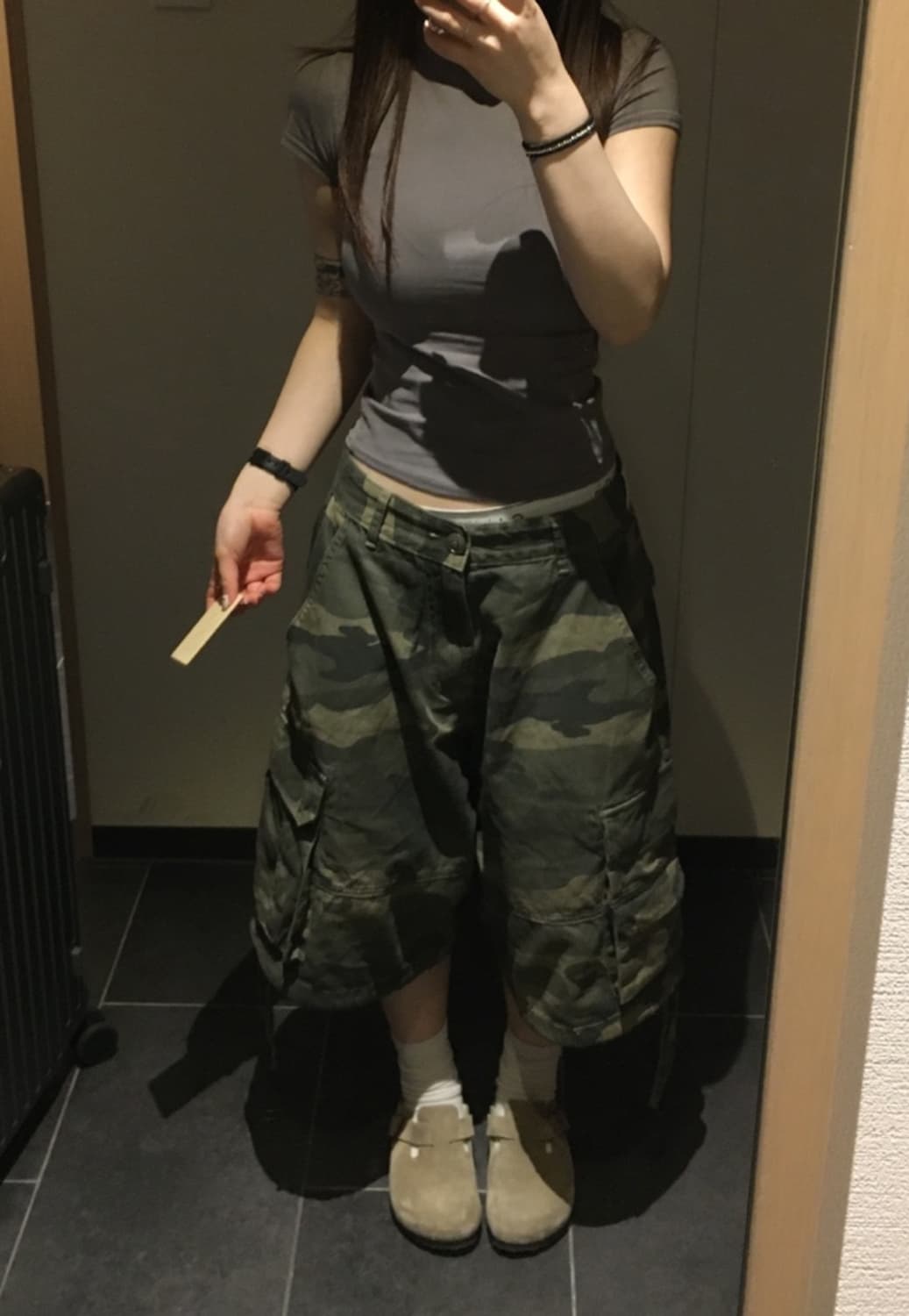 아워캐비넷 반팔티 (차콜) 상품이미지3