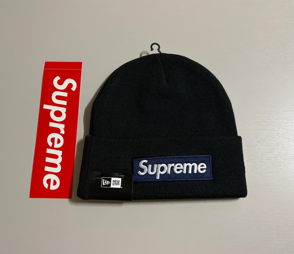 슈프림 뉴에라 박스로고 비니 + 스티커 25FW  상품이미지1