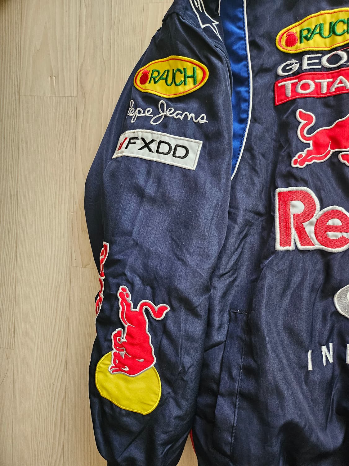 레드불 레이싱자켓 상품이미지3