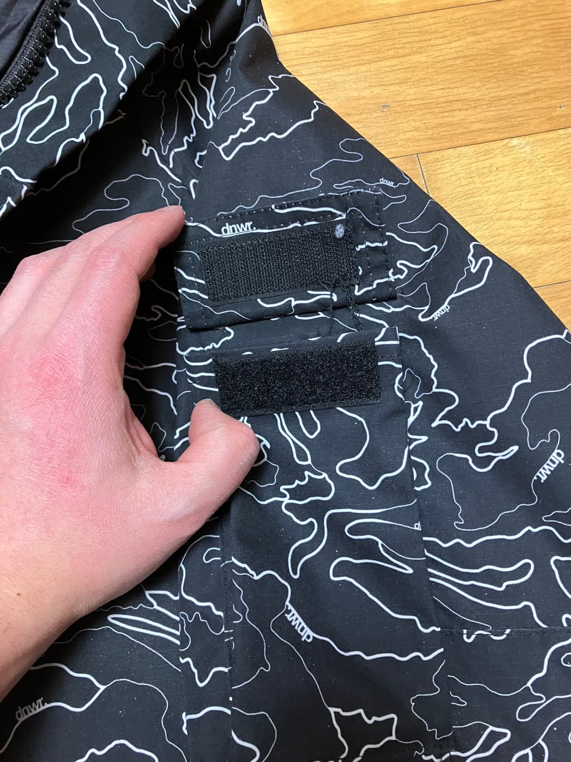 자라 검정 패턴 바람막이 XL 상품이미지7