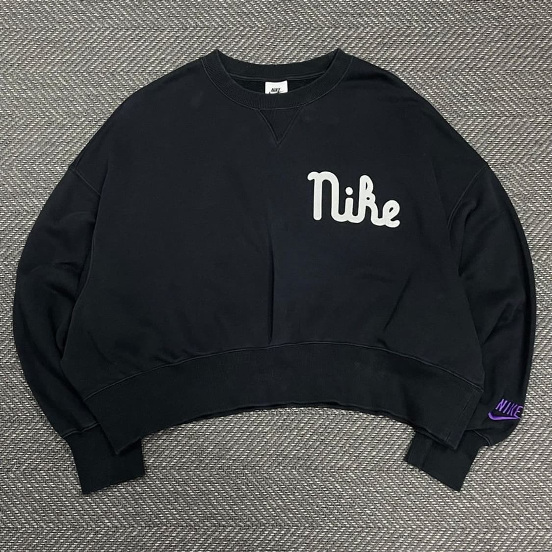 나이키 로고 패치 맨투맨 v0230 상품이미지1