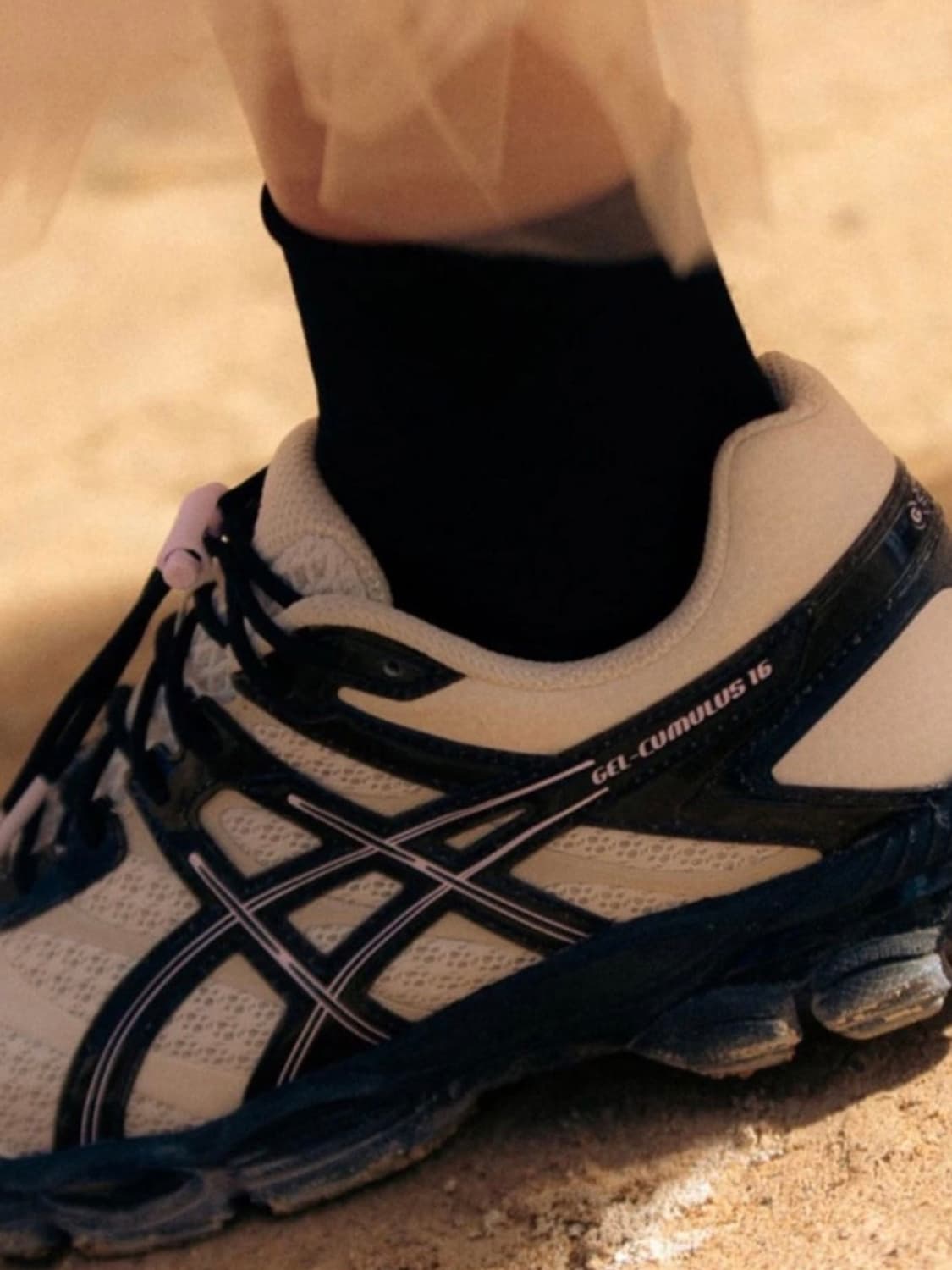 아식스 x 피네스 젤 큐물러스 16 데저트 로즈 245 상품이미지2