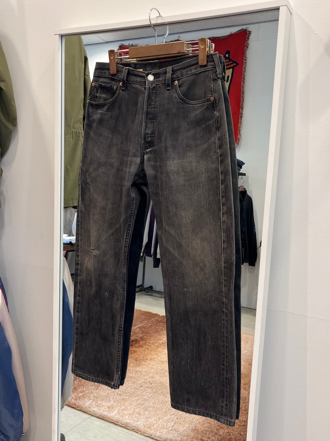 90s 리바이스 501 흑청 데님 팬츠 상품이미지1