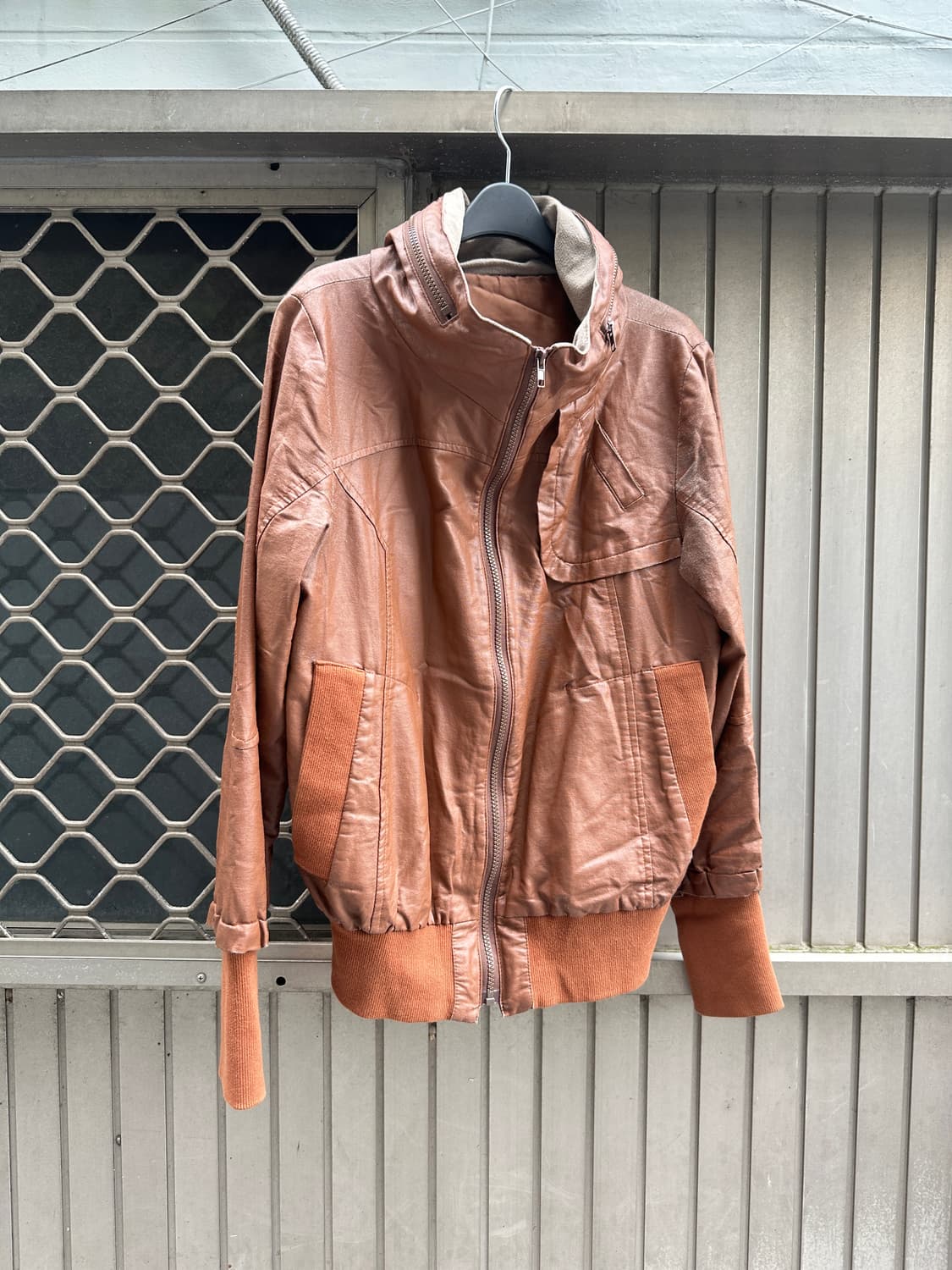 High neck brown leather jacket 상품이미지4