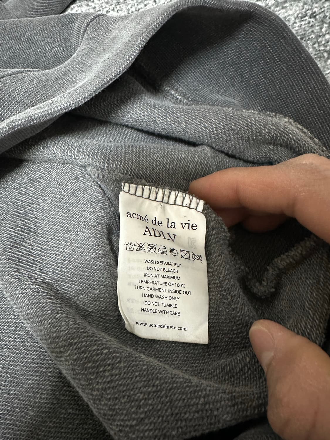 아크메드라비 케어베어 콜라보 후드티 블랙 상품이미지4