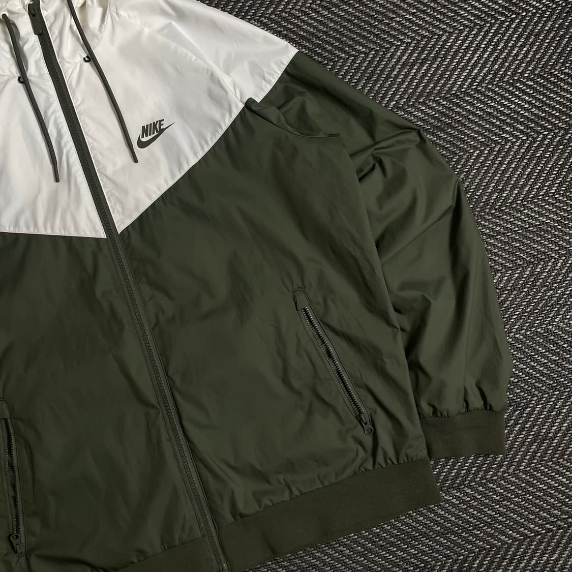 나이키 윈드러너 카키 배색 러닝 바람막이y 3483 상품이미지3