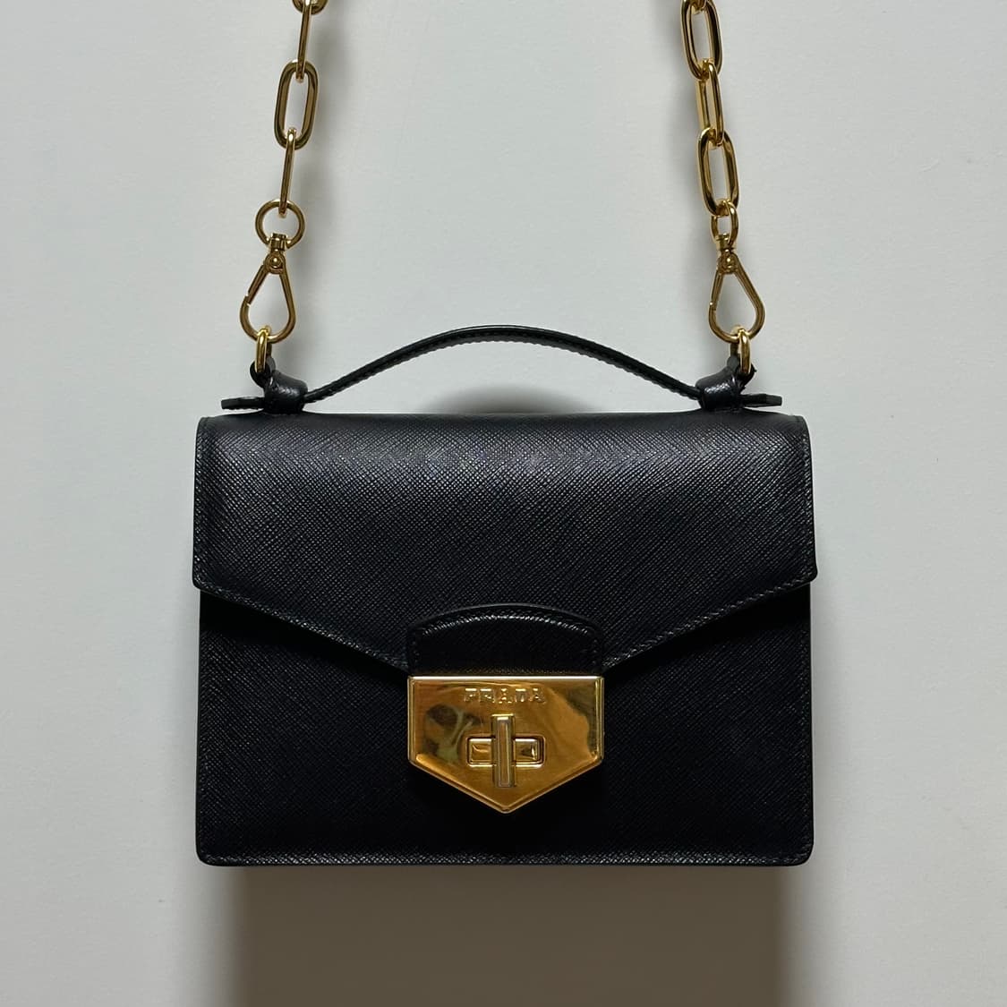 정품 프라다 사피아노 탑핸들 크로스백 미니백 상품이미지1