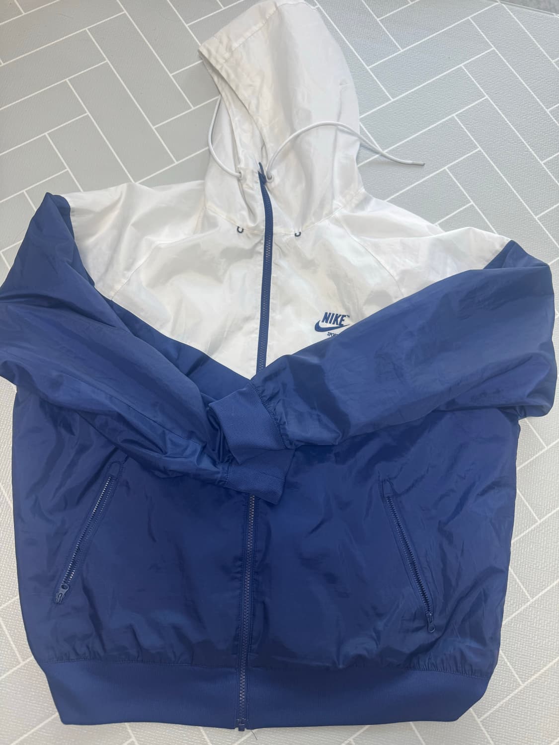 나이키 바람막이 상품이미지1
