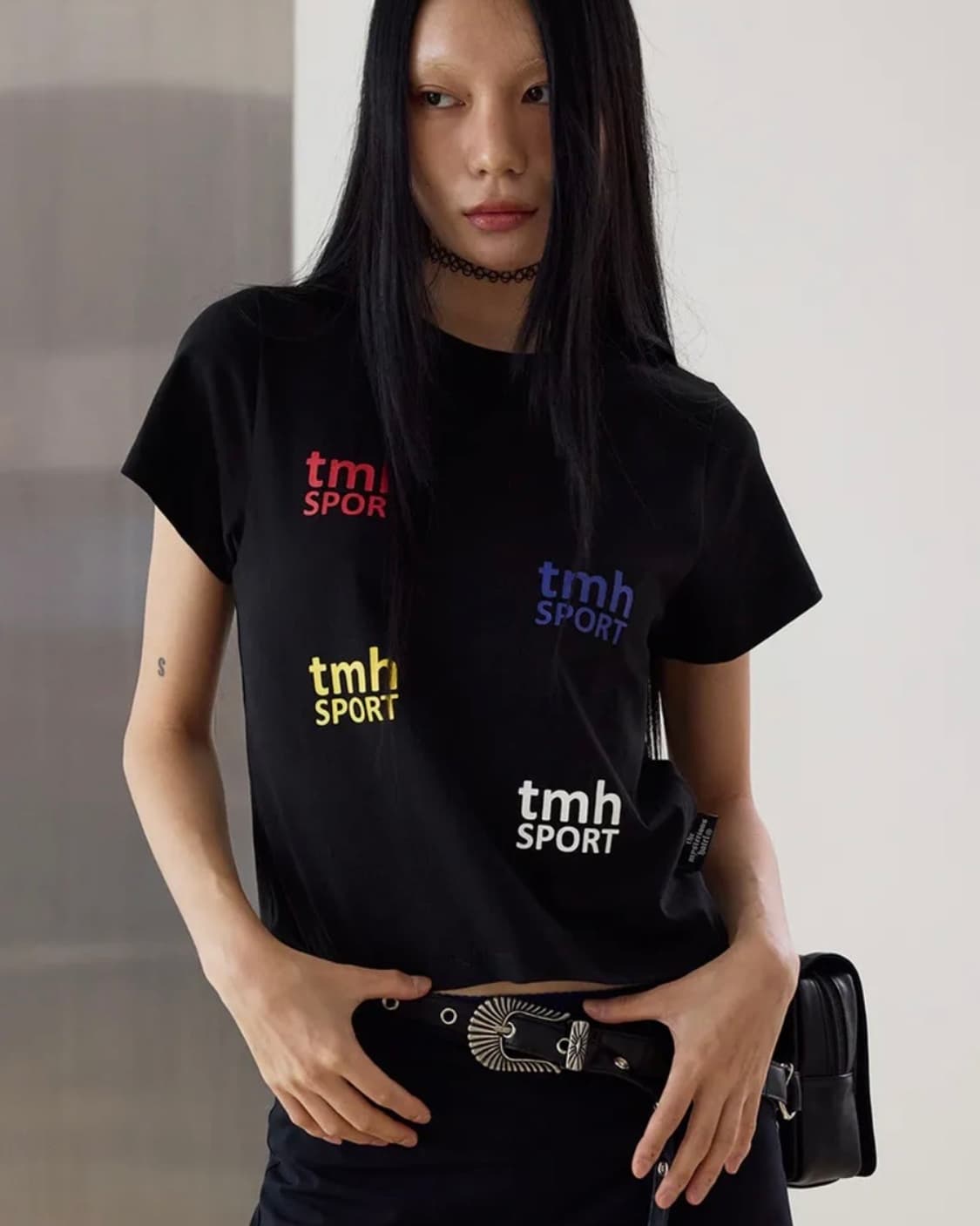 미스테리어스호텔 티셔츠 상품이미지1