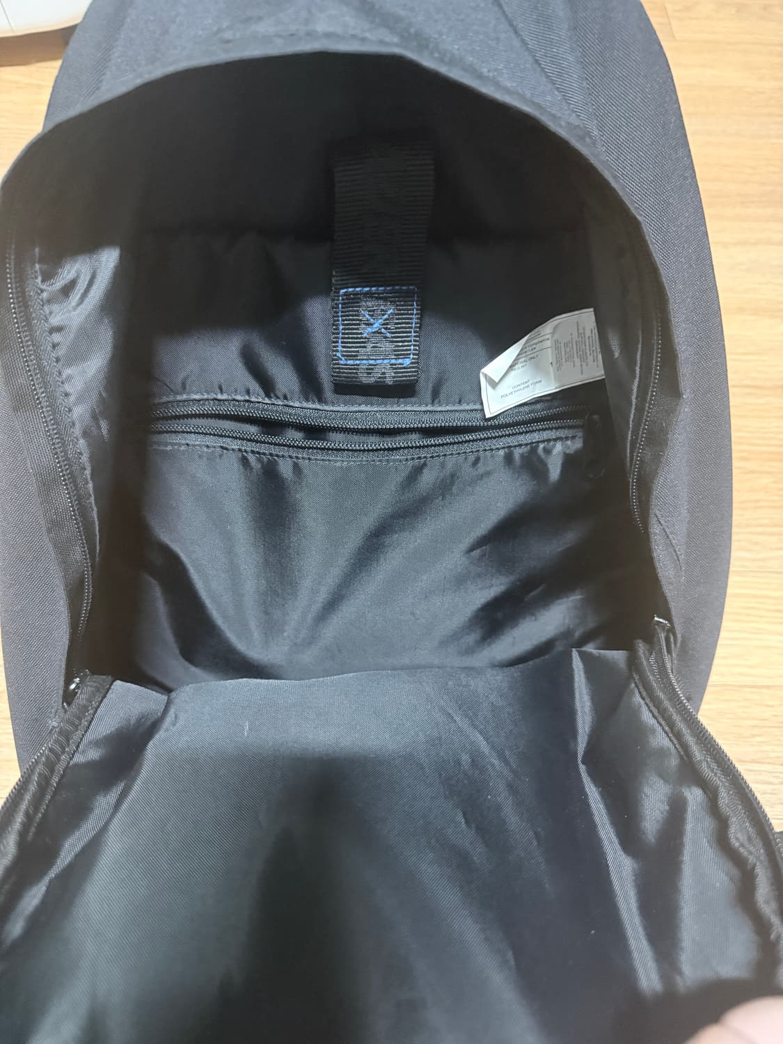 아더에러 이스트팩 백팩 상품이미지4