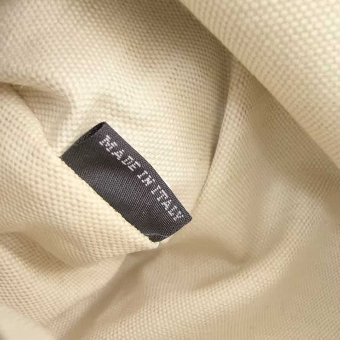 미우 미우 나파 레더 미니 파우치 오크 상품이미지6