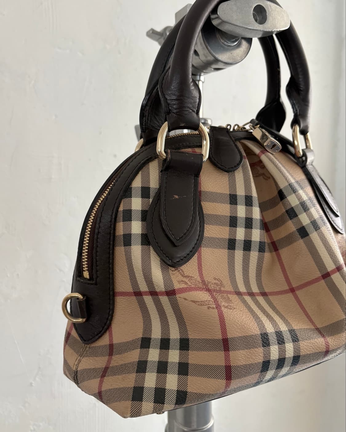 Burberry 버버리 노바체크 버클락 핸드백 상품이미지3