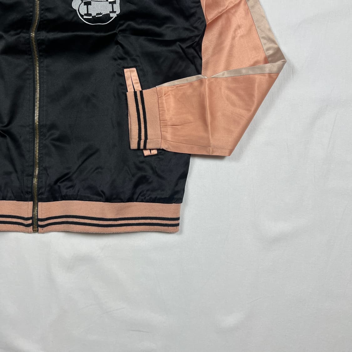 스투시 stussy 우먼스 빅로고 사틴 자켓 상품이미지3