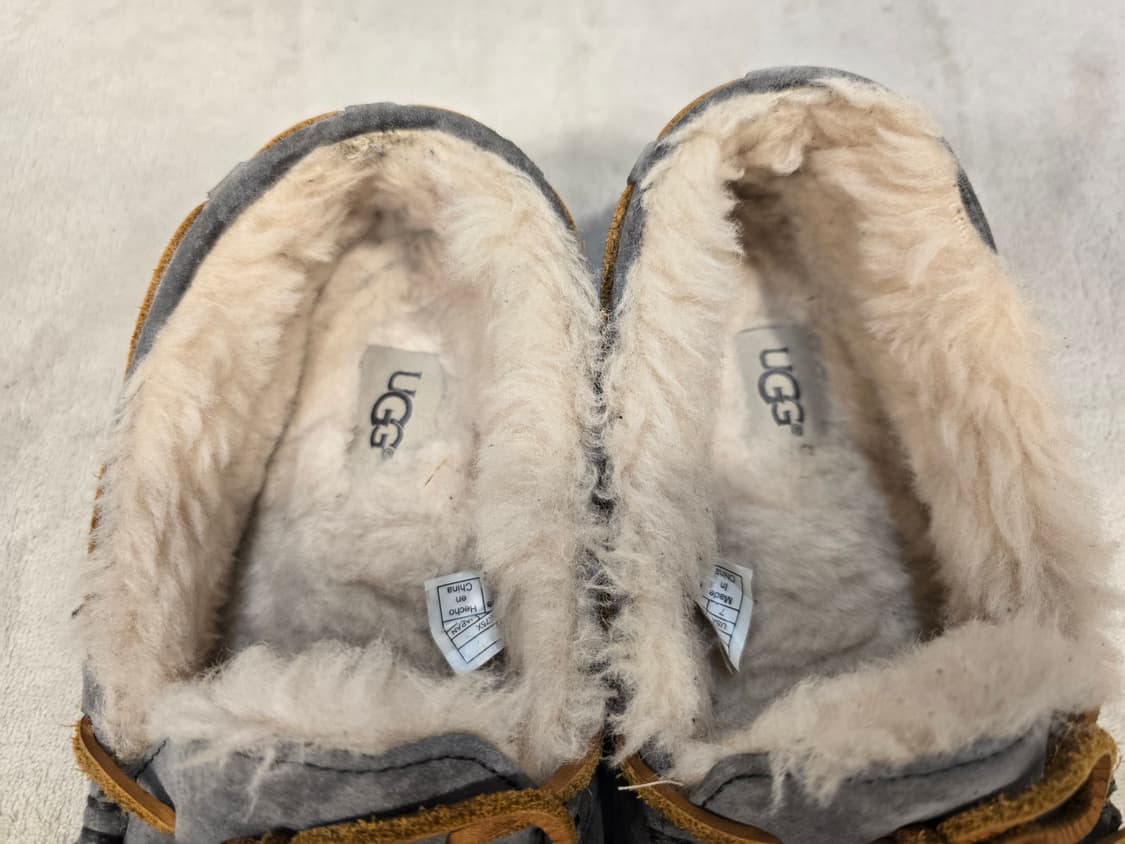 UGG 어그 모카신 235~240 상품이미지6