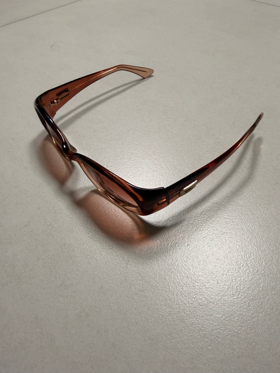 구찌 선글라스 여성용 핑크빛 상품이미지3