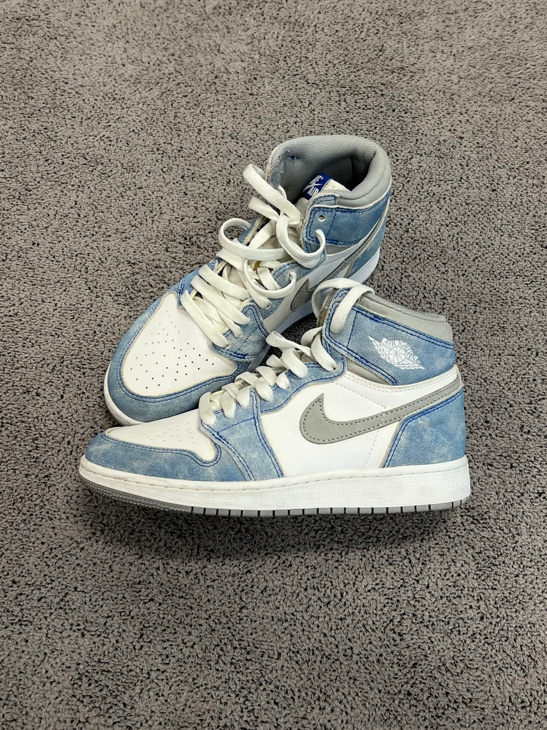 (240) 조던 GS 1 레트로 하이 OG 하이퍼 로얄 상품이미지3