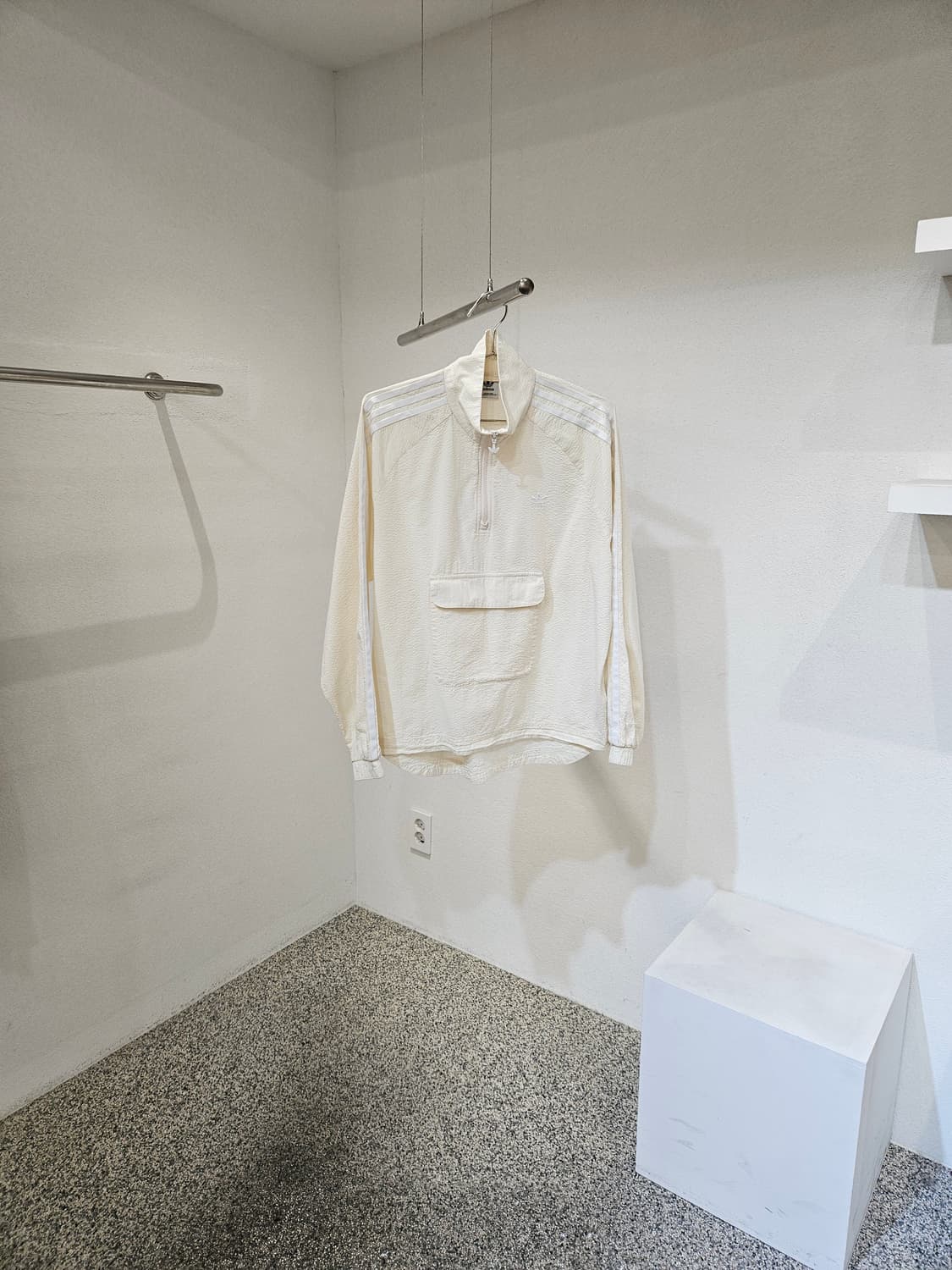 아디다스 원포켓 시어서커 아노락 상품이미지1