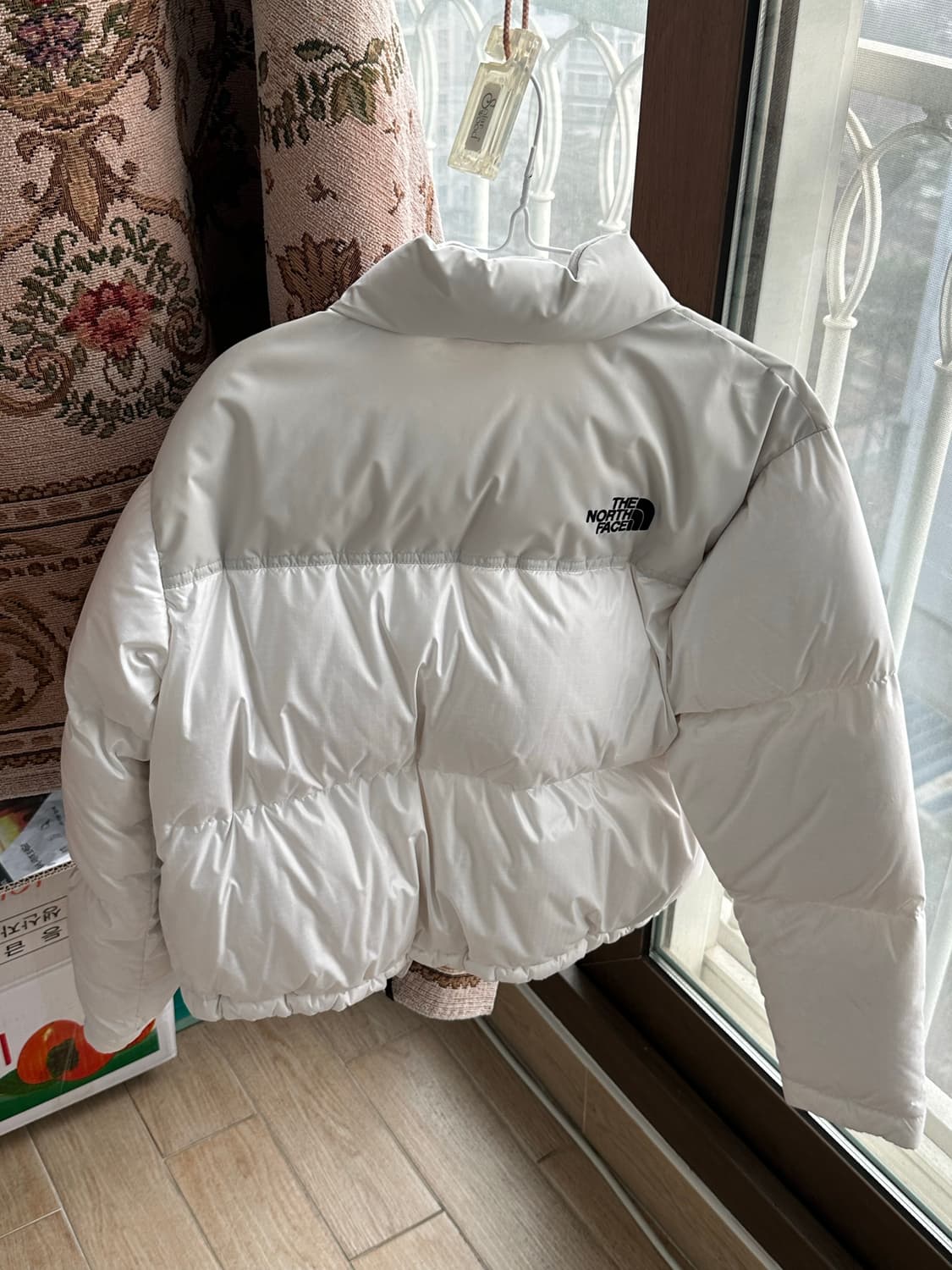 노스페이스 눕시 구스 다운 화이트 상품이미지2