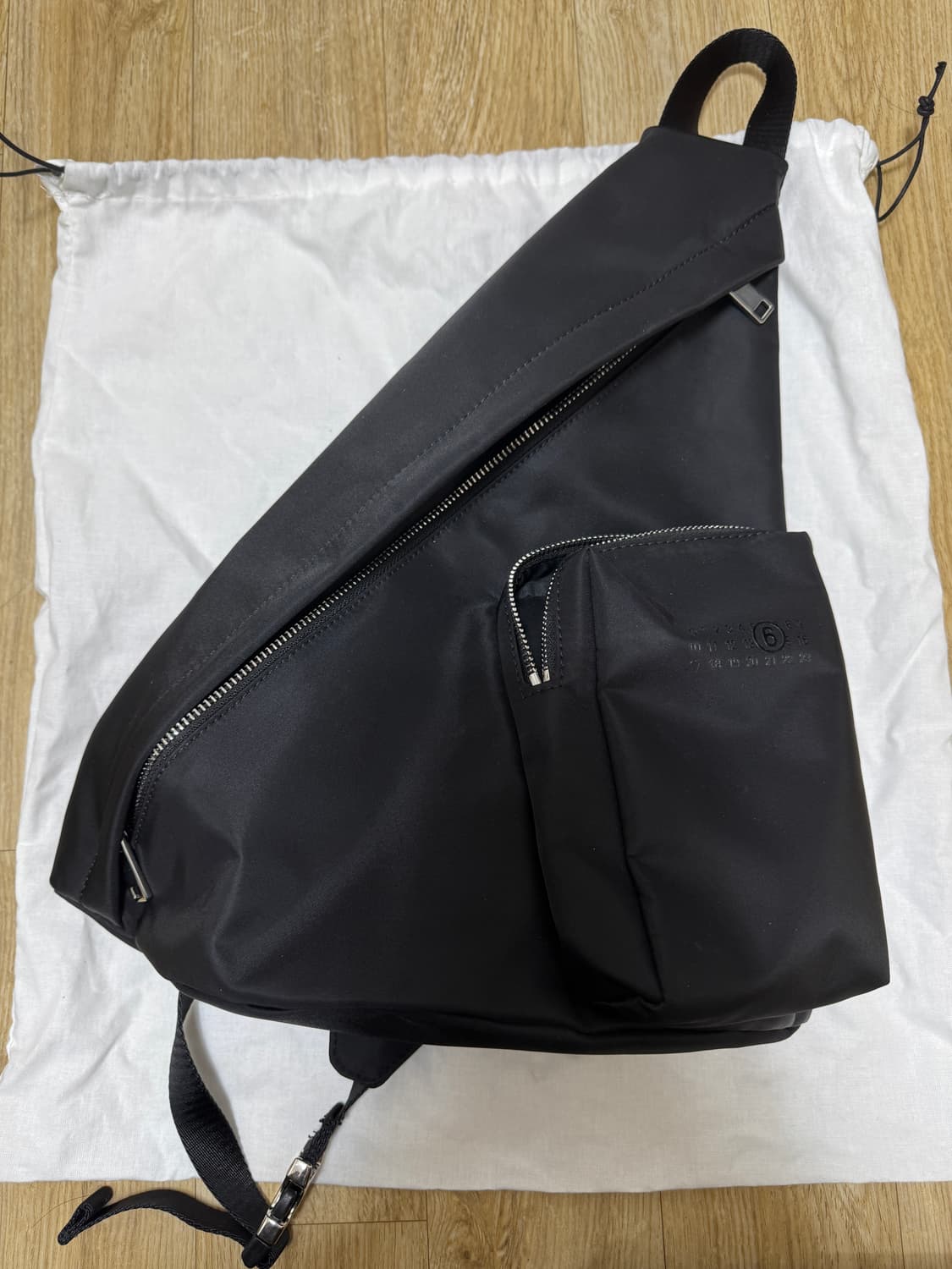 MM6 메종 마르지엘라 코듀라 재패니즈 슬링백 블랙 상품이미지2