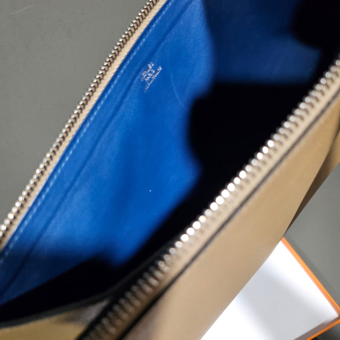 에르메스 에토프 레더 투톤 지퍼 클러치백 상품이미지4