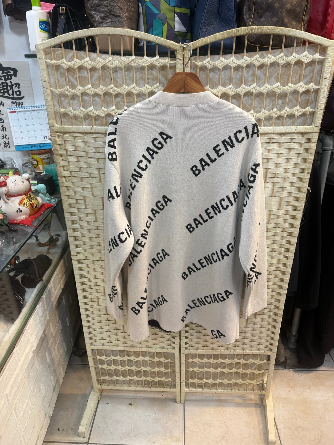 105 정품 발렌시아가 로고 가디건 팝니다 상품이미지8