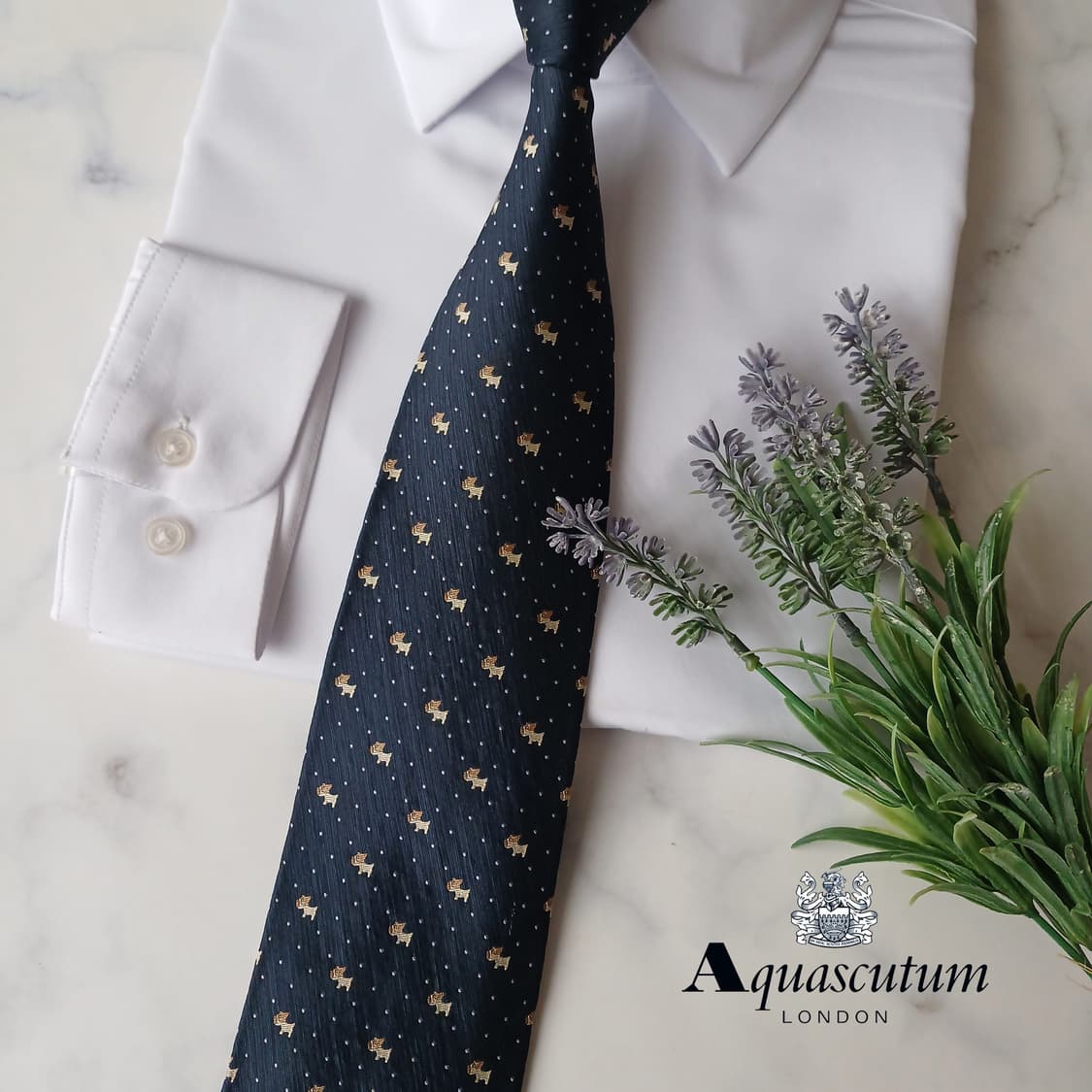 아쿠아스큐텀 실크 강아지 모티브 넥타이 9.2cm A등급 A19776 상품이미지2